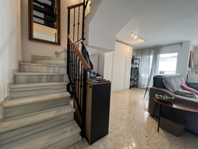 Maison mitoyenne avec 3 Chambres  à Arroyo de la Miel