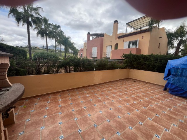 4 Schlafzimmer Reihenhaus in Nueva Andalucía