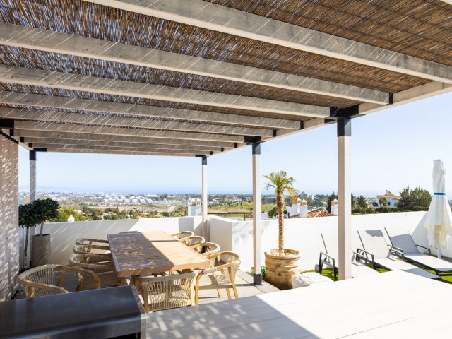 Penthouse avec 3 Chambres  à El Paraiso