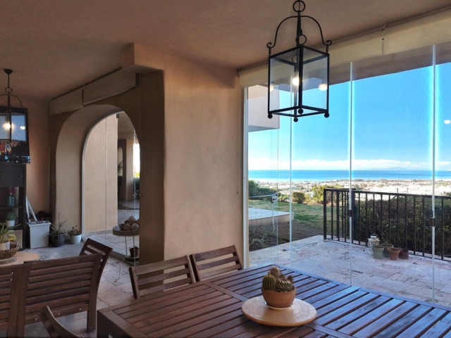 4 Bedrooms Apartment in Benahavís