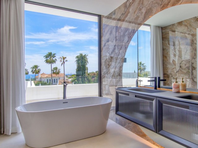 4 Sovrums Villa i Valle Romano