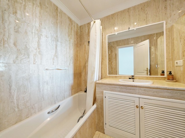 2 Schlafzimmer Apartment in Elviria