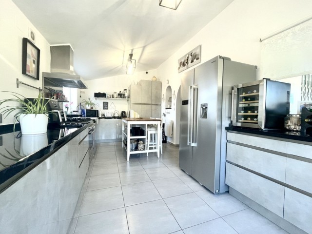 3 Schlafzimmer Villa in Cerros del Aguila