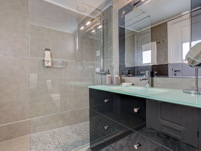 5 Schlafzimmer Apartment in Bahía de Marbella