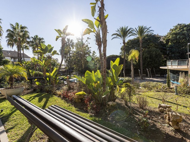 5 Schlafzimmer Apartment in Bahía de Marbella