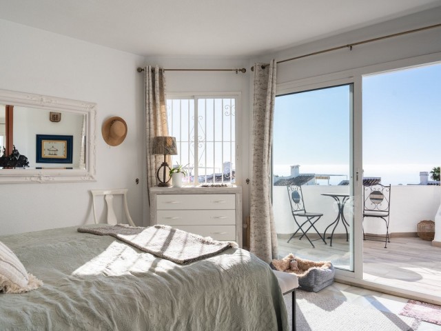 Maison mitoyenne avec 3 Chambres  à Calahonda