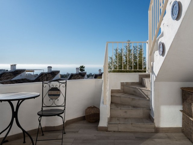 Maison mitoyenne avec 3 Chambres  à Calahonda