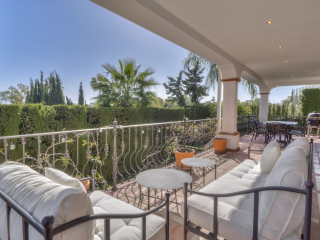 5 Schlafzimmer Villa in Estepona