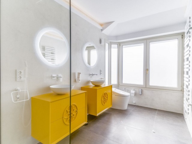 5 Schlafzimmer Villa in Estepona