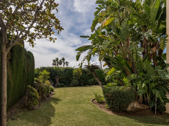 4 Makuuhuoneen Huvila Elviria