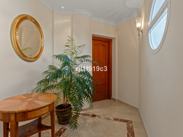 4 Soveroms Villa i Elviria