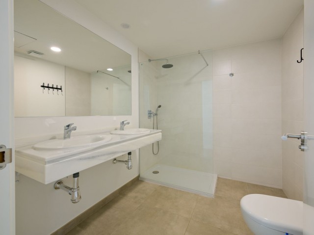 3 Makuuhuoneen Huoneisto Torrequebrada