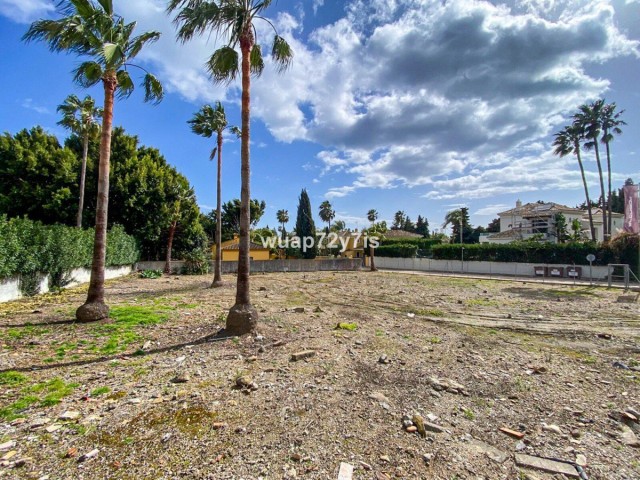  Terreno en Guadalmina Baja