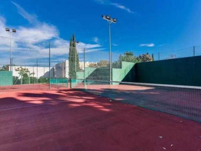 4 Schlafzimmer Apartment in Marbella