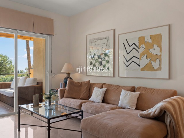 Appartement avec 3 Chambres  à Elviria