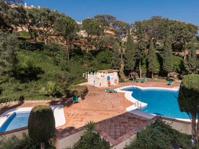 Appartement avec 3 Chambres  à Elviria