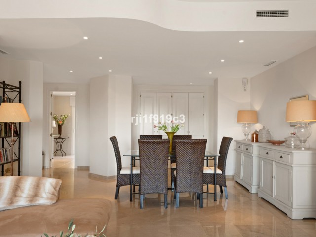 3 Schlafzimmer Apartment in Elviria