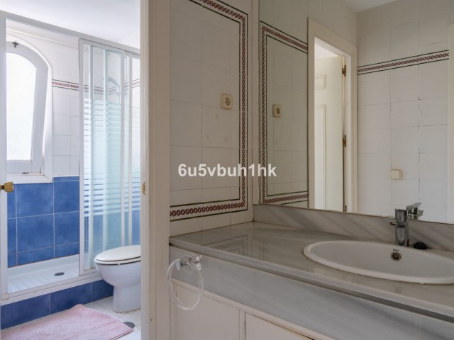 4 Schlafzimmer Reihenhaus in Nueva Andalucía