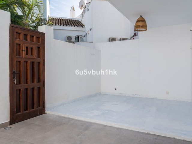 4 Schlafzimmer Reihenhaus in Nueva Andalucía