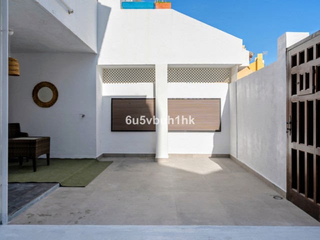 4 Soveroms Rekkehus i Nueva Andalucía