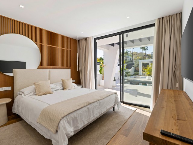 6 Schlafzimmer Villa in Nueva Andalucía