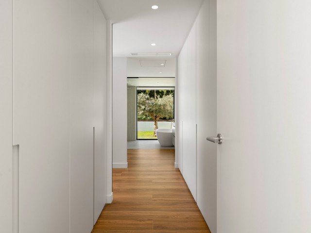 6 Schlafzimmer Villa in Nueva Andalucía