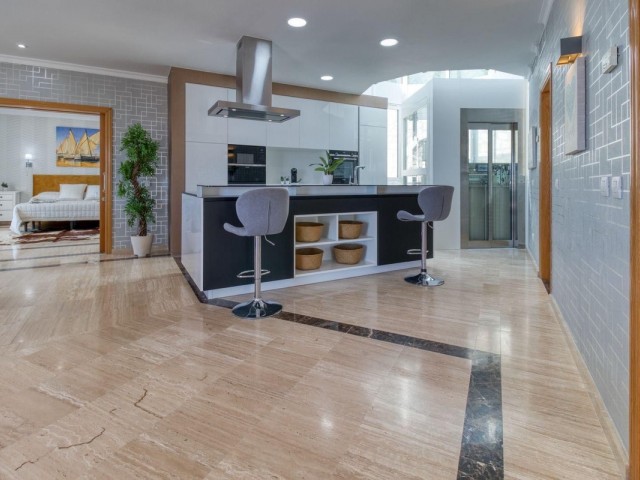 7 Schlafzimmer Villa in Mijas