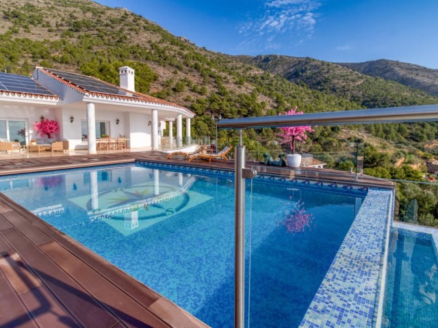 7 Schlafzimmer Villa in Mijas
