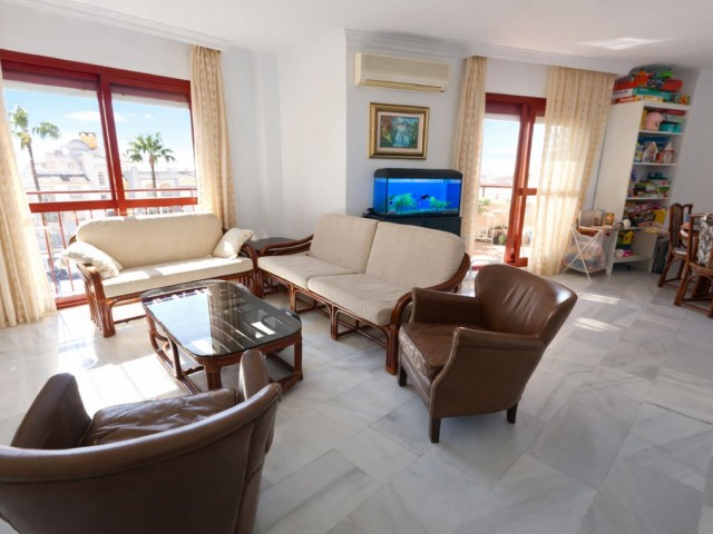 4 Schlafzimmer Apartment in Arroyo de la Miel