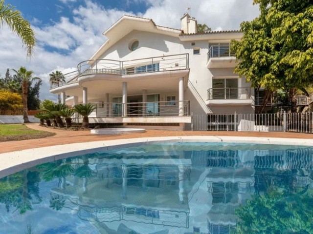 Huvila, Los Almendros, R5321914