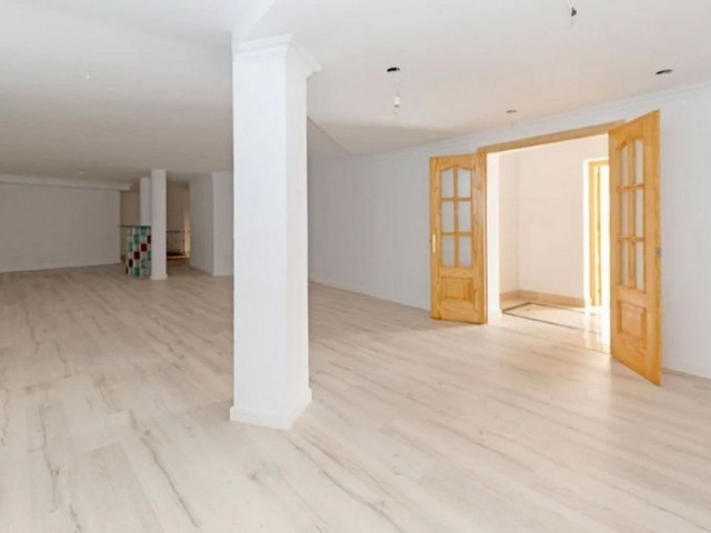 Huvila, Los Almendros, R5321914