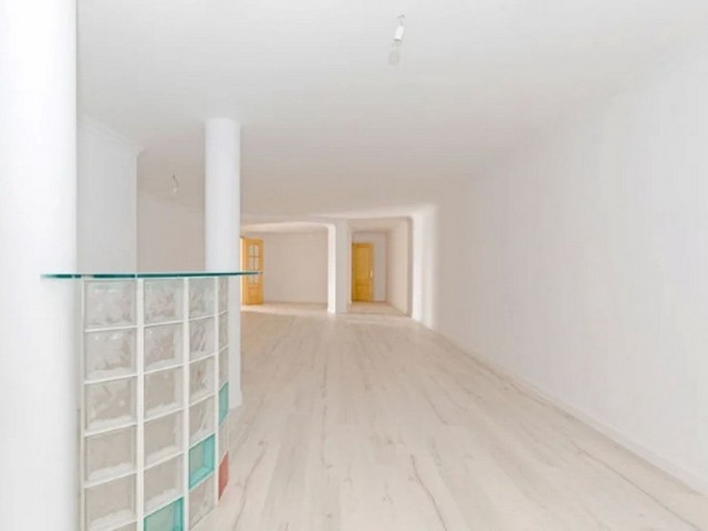 5 Bedrooms Villa in Los Almendros
