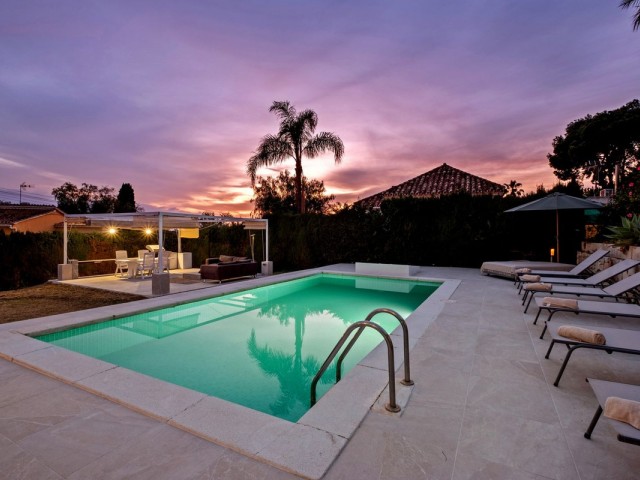 Villa, Elviria