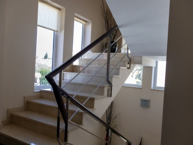 6 Schlafzimmer Villa in Playamar