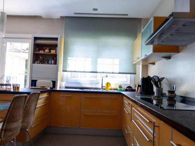 6 Slaapkamer Villa in Playamar