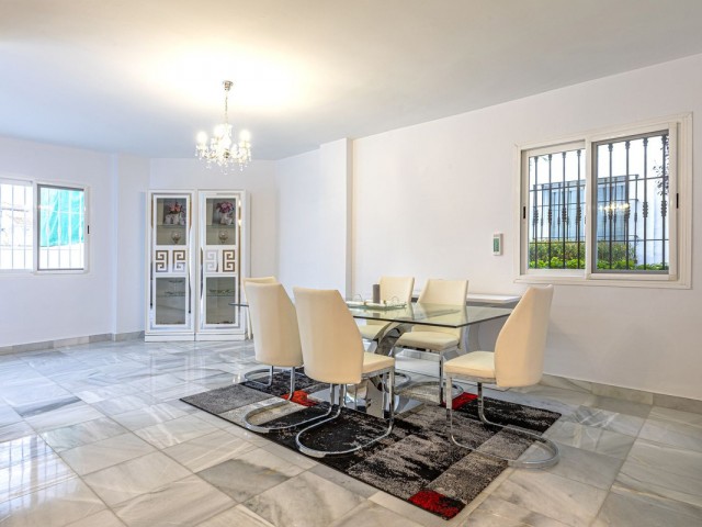 2 Schlafzimmer Reihenhaus in Nueva Andalucía