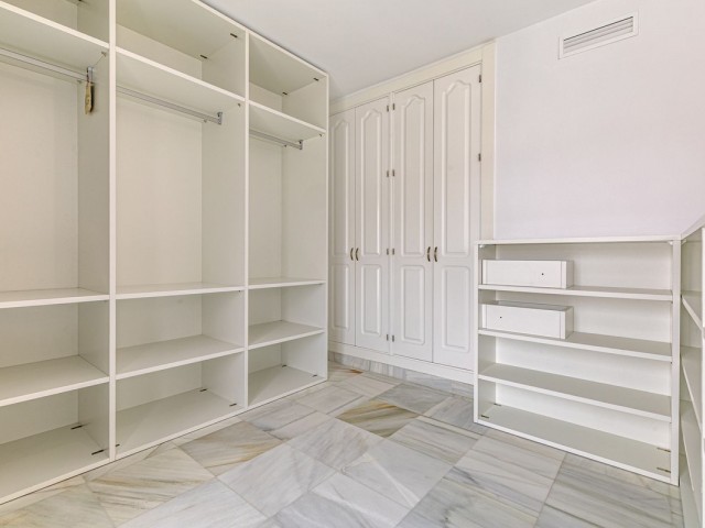 Maison mitoyenne avec 2 Chambres  à Nueva Andalucía