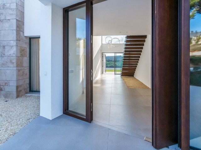 5 Makuuhuoneen Huvila Sotogrande