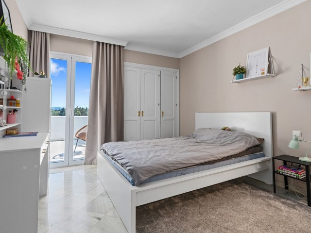 4 Makuuhuoneen Rivitalo Puerto Banús