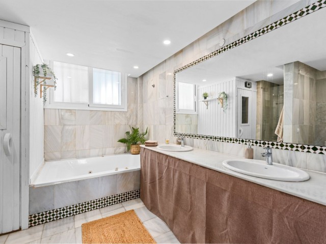 4 Schlafzimmer Reihenhaus in Puerto Banús