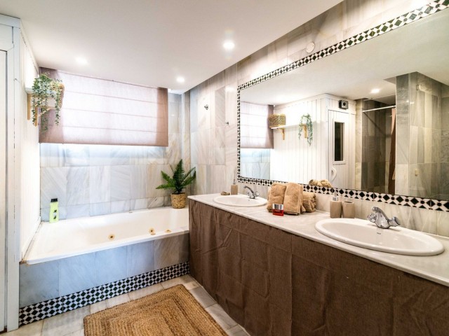 4 Schlafzimmer Reihenhaus in Puerto Banús