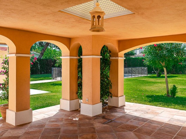 4 Bedrooms Villa in New Golden Mile