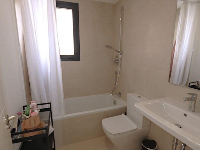 2 Slaapkamer Appartement in Carvajal