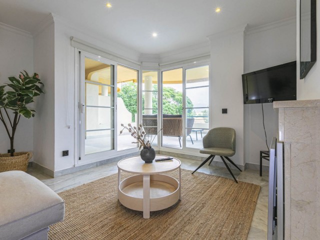 2 Schlafzimmer Apartment in Nueva Andalucía