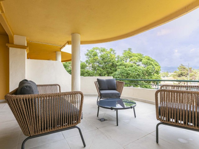 2 Schlafzimmer Apartment in Nueva Andalucía