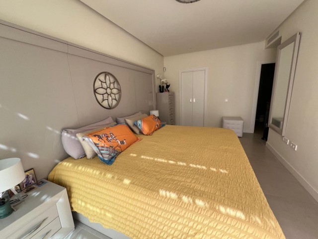 Maison mitoyenne avec 3 Chambres  à Sotogrande