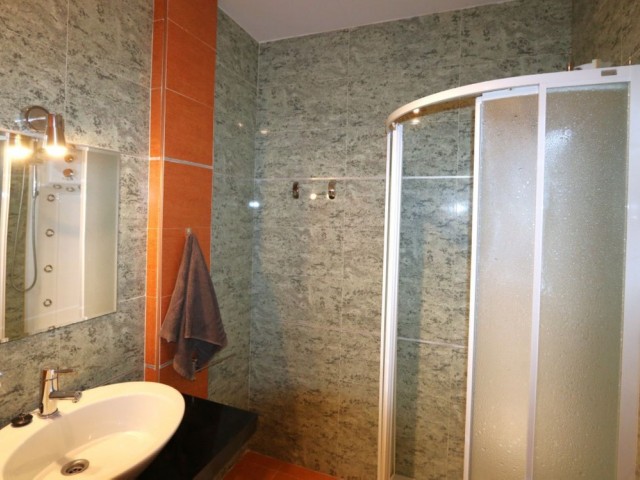 Adosado con 3 Dormitorios  en Torreblanca