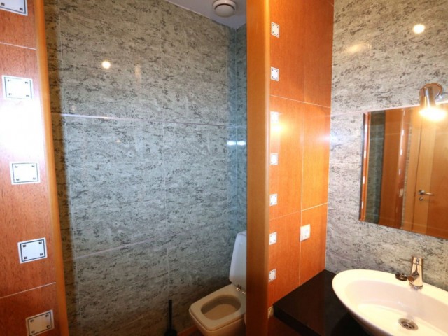 Adosado con 3 Dormitorios  en Torreblanca