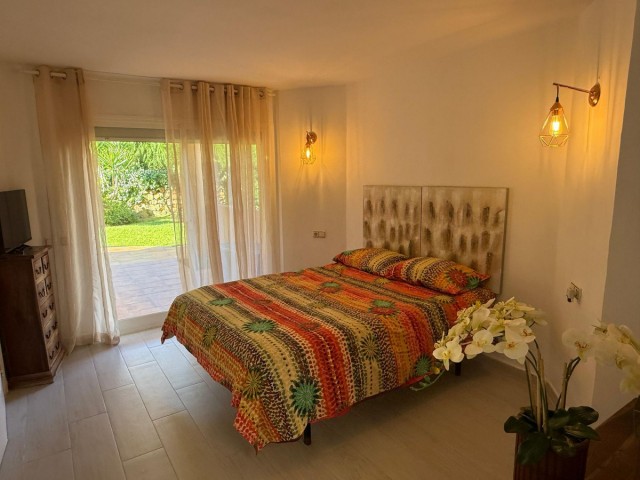 Appartement avec 4 Chambres  à Calahonda