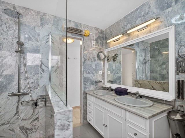 3 Bedrooms Apartment in Torrequebrada